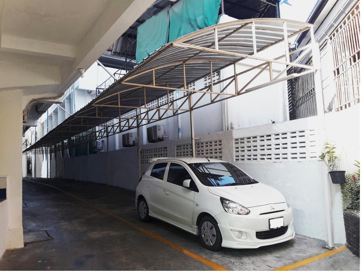 Aparthotel De Nymph Nakhon Sawan Esterno foto